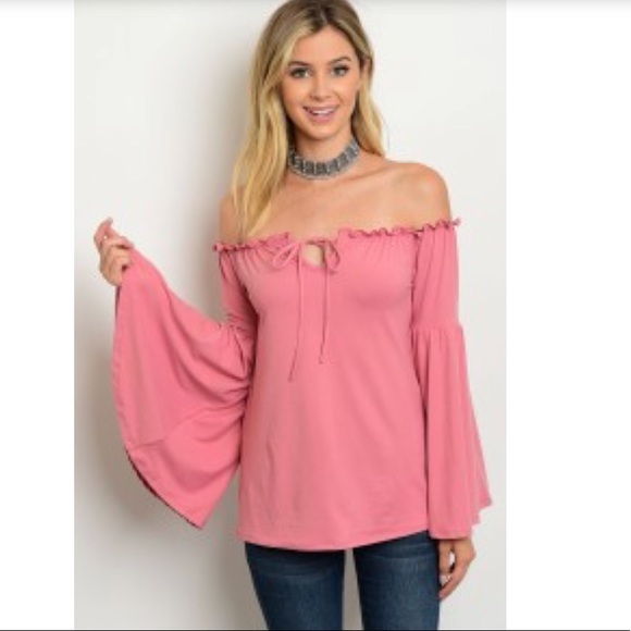 Hip Sexy Shoulders Top 🌸 Sale - Picture 2 of 6